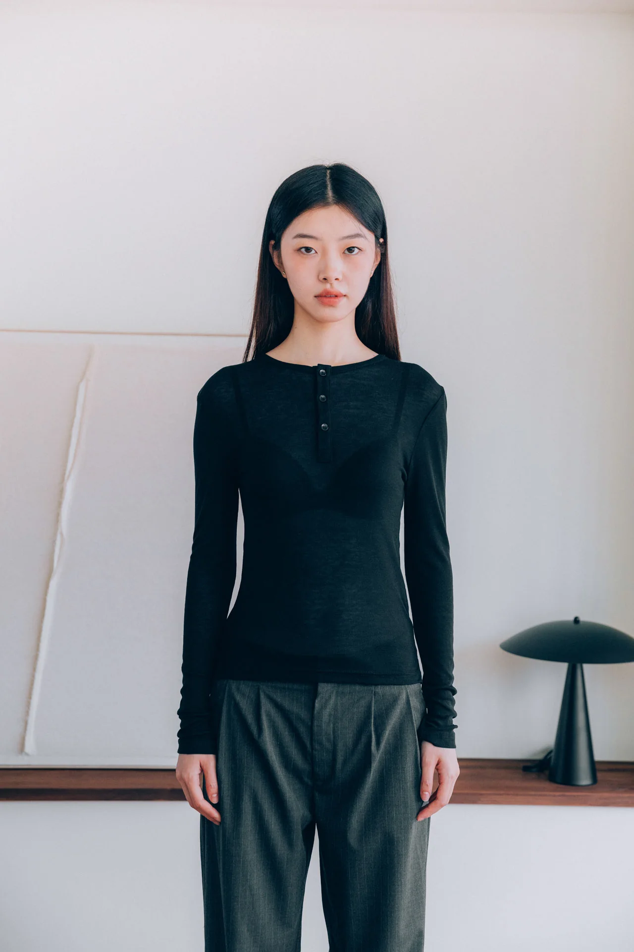 Hugh Tencel Henley, Black - Image 9